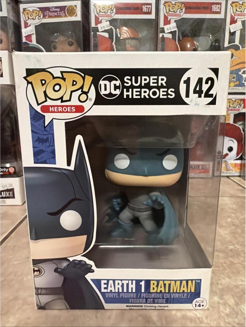 Funko Pop! Vinyl: DC Universe - Earth 1 Batman #142 w/Protector